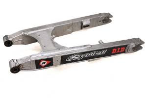 Kawasaki - 00 Kawasaki KLR250 Rear Swingarm KL250D - Image 3