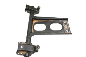 Yamaha - 16 Yamaha YXZ1000R Engine Mount Comp Bracket - Image 1