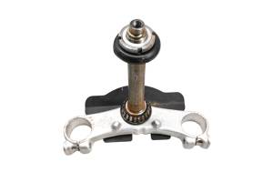 96 Suzuki RF900R Lower Triple Tree Clamps