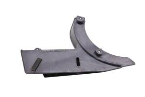 Kawasaki - 17 Kawasaki Vulcan 900 Swingarm Chain Guard VN900 - Image 1