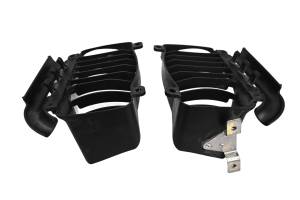 Piaggio - 12 Vespa GTV300 IE Radiator Guard Shrouds Left & Right Piaggio - Image 5