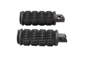 Suzuki - 81 Suzuki GS550E Rear Passenger Foot Pegs Left & Right - Image 5