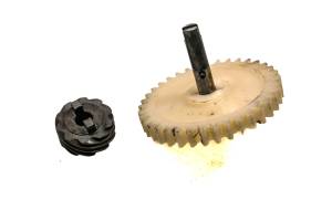 Kawasaki - 73 Kawasaki 175 F7-B Oil Pump Gears & Shaft - Image 4