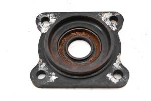 Bobcat - 08 Bobcat 2200S 4x4 Diesel Input Bearing Cover - Image 3