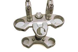 13 Triumph Tiger 1200 Explorer ABS Triple Tree Handlebar Clamps - Image 2