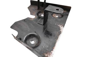 Kawasaki - 84 Kawasaki KLT110 Front Inner Chain Case Bracket Mount - Image 5