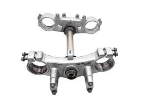 Yamaha - 01 Yamaha YZF426F Triple Tree Handlebar Clamps - Image 1