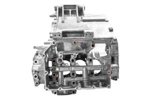 Suzuki - 11 Suzuki GSXR750 Crankcase Center Crank Case & Cylinders - Image 12