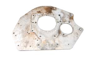 18 Cat CUV105D Engine Side Cover Bracket - Image 1