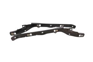 Piaggio - 16 Piaggio MP3 500 Sport ABS Footwell Footboard Bracket Mounts Left & Right - Image 5