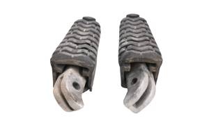 16 Triumph Tiger 800 XCx Foot Pegs Left & Right Rear Passenger - Image 4