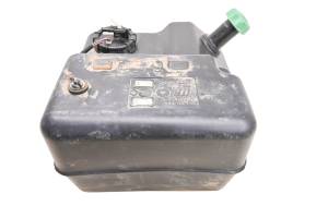 18 Cat CUV105D Gas Tank & Fuel Pump - Image 5