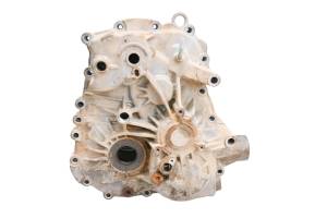 18 Cat CUV105D Transmission Gear Case Housing - Image 1