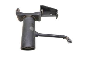 18 Cat CUV102D Steering Bracket Mount - Image 1