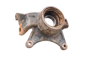 18 Cat CUV102D Front Left Spindle Knuckle For Parts - Image 1