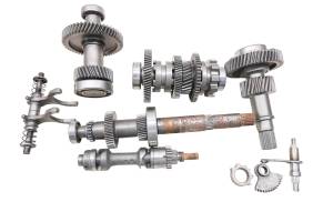 18 Cat CUV105D Transmission Shift Forks & Drum - Image 2