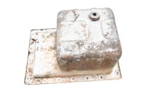 18 Cat CUV105D Oil Pan Cover - Image 3