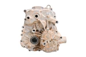 18 Cat CUV105D Transmission Gear Case Housing - Image 2