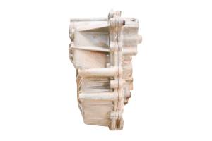 18 Cat CUV105D Transmission Gear Case Housing - Image 7