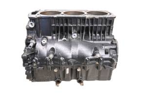 12 Sea-Doo Wake Pro 215 Crankcase Center Crank Case & Cylinders