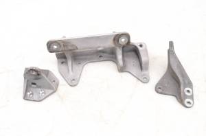 Arctic Cat - 05 Arctic Cat ZR 900 Sno Pro EFI Engine Motor Upper & Lower Brackets Mounts 121" - Image 1