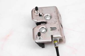 Honda - 13 Honda CBR250R Seat Latch Assembly - Image 5