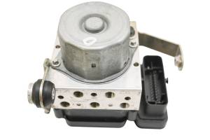 Kawasaki - 13 Kawasaki Concours 14 Abs Brake Module ZG1400 - Image 1