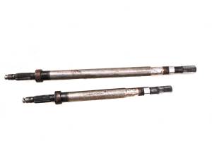 Bombardier - 00 Bombardier Traxter 500 4x4 Rear Axles Left & Right Can-Am - Image 1