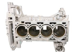 Polaris - 18 Polaris Slingshot SLR Crankcase Center Crank Case & Cylinders - Image 11