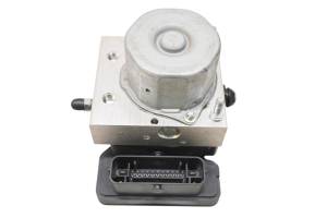 Polaris - 18 Polaris Slingshot SLR Electric Abs Brake Control Unit - Image 1