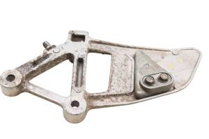 Honda - 91 Honda Interceptor 750 Front Left Drive Footrest Bracket Mount VFR750F - Image 3