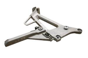 Honda - 91 Honda Interceptor 750 Rear Left Footrest Bracket Mount VFR750F - Image 3