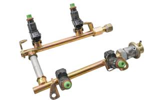 04 Honda ST1300 Fuel Rail & Injectors