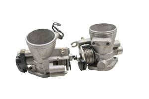 15 Hyosung GT250R Throttle Bodies - Image 4