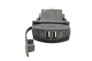 18 Arctic Cat Wildcat X 1000 EPS Usb Accessory Outlet Trexton - Image 4
