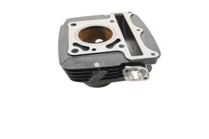 15 Hyosung GT250R Rear Cylinder - Image 2