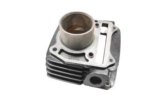 15 Hyosung GT250R Rear Cylinder - Image 3