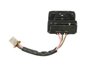 E-Ton - 04 E-Ton Yukon CXL150 Regulator Rectifier - Image 2