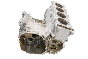 Suzuki - 05 Suzuki GSXR600 Crankcase Center Crank Case & Cylinders - Image 3