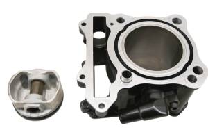 17 Hyosung GD250R Cylinder & Piston - Image 6