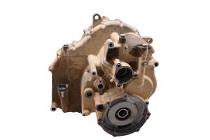 Yamaha - 19 Yamaha YXZ1000R Transmission Gear Case Housing - Image 2