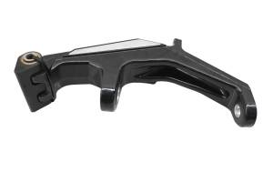 20 Ski-Doo MXZ TNT 600R ETEC Front Right Spindle Knuckle 129"