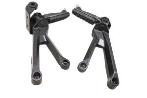 KTM - 23 KTM 390 RC Foot Pegs - Image 2