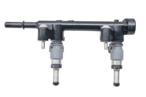 Kawasaki - 23 Kawasaki Z400 Fuel Injector & Rail ER400DFPNN - Image 2