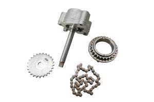 03 Triumph Daytona 955i Oil Pump - Image 2