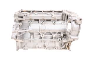 Polaris - 17 Polaris Slingshot SLR Crankcase Center Crank Case & Cylinders - Image 18