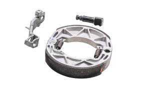 24 Piaggio Liberty 150 Rear Brake Shoes & Lever