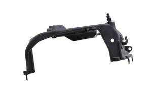 Piaggio - 24 Piaggio Liberty 150 Cylinder Head Intake Side Cover - Image 2