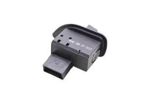 Piaggio - 24 Piaggio Liberty 150 Turn Signal Switch - Image 3
