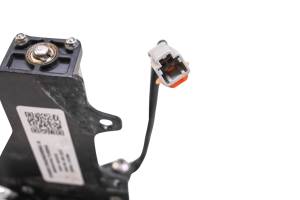 20 Indian Challenger Dark Horse Windshield Motor - Image 4